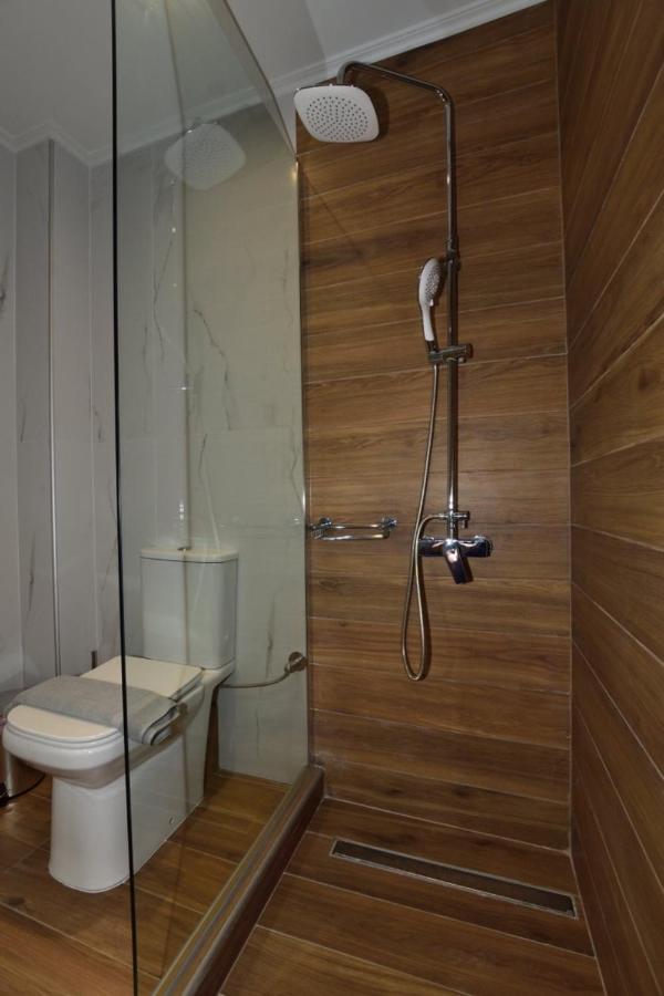 Gonis Grand Luxury Suite 팔라이오코라 외부 사진