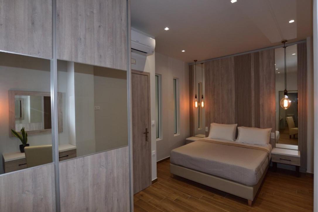 Gonis Grand Luxury Suite 팔라이오코라 외부 사진