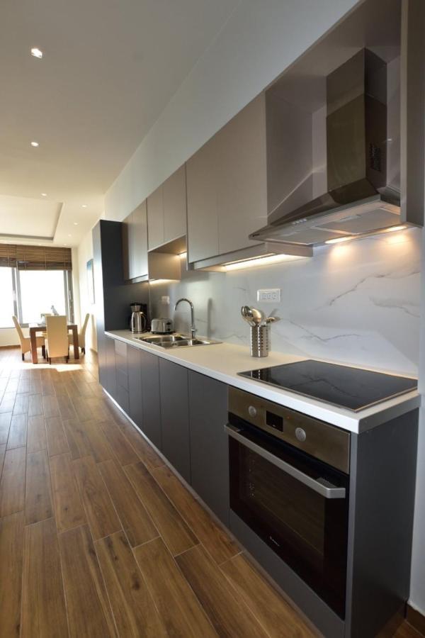 Gonis Grand Luxury Suite 팔라이오코라 외부 사진